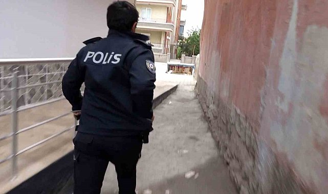 Aksaray'da nefes kesen polis hırsız kovalamacası