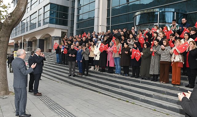Amasya Belediyesi mesaiye 'şehitlere dua' ile başladı