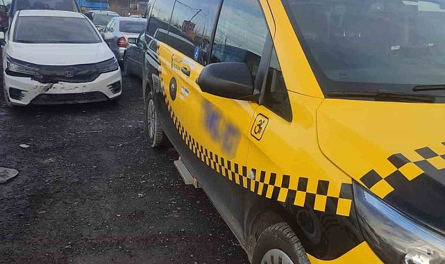 Arnavutköy'de göçmen kaçakçılığı operasyonu: 87 göçmen yakalandı, 2 kişi gözaltına alındı