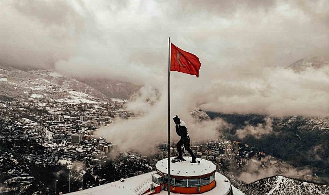 Artvin&#039;de kar manzaraları havadan görüntülendi