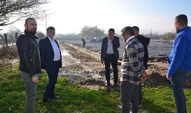 Bağarası'nda sentetik saha yenileniyor