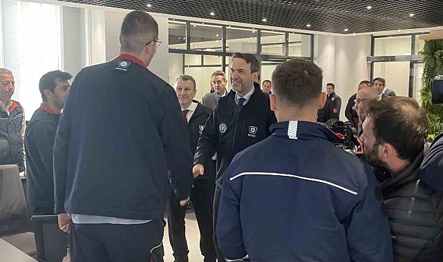 Bakan Bayraktar, Silivri'deki yer altı doğal gaz depolama alanını ziyaret etti