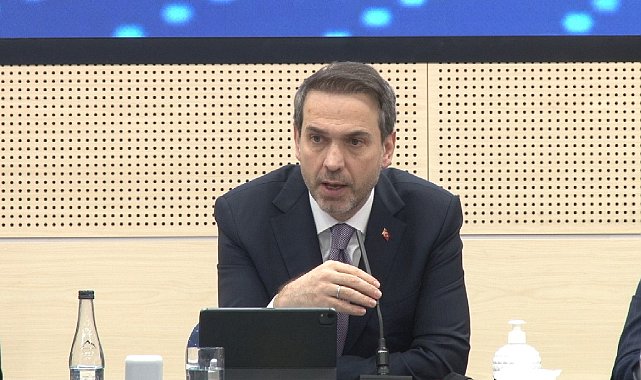 Bakan Kacır: "Hedefimiz ülke yüzölçümünün binde 3,5'u olan planlı OSB alanlarını yüzde 1'e çıkarabilmek"