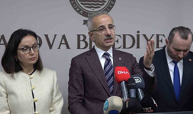 Bakan Uraloğlu'ndan yapımı yılan hikayesine dönen Yalova-Armutlu karayolu açıklaması