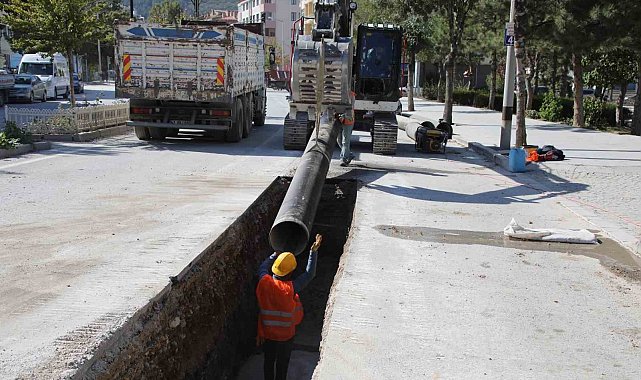 Başkan Altay: "31 ilçede 3 bin 165 kilometre su ve kanalizasyon şebekesi yaptık"