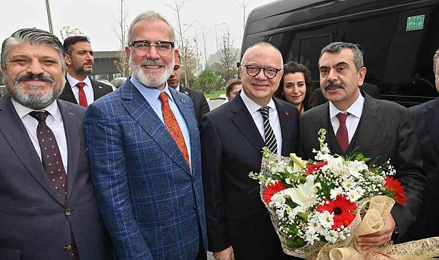 Başkan Ergün, Milli Eğitim Bakanı Tekin'e projeleri anlattı