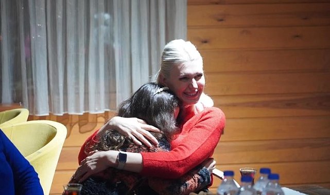 Başkan Subaşı daveti geri çevirmedi kadınların gününe katıldı