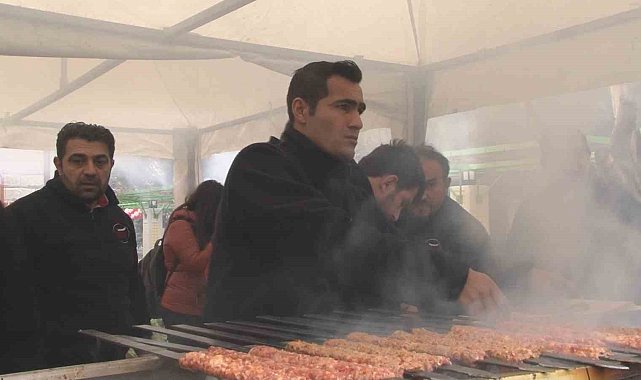 Başkentte en uzun Adana Kebabı yarışması