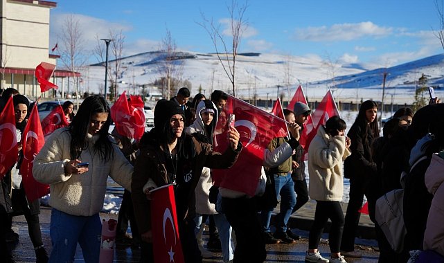 Bayburt'ta 'Şehitlere Saygı Yürüyüşü' düzenlendi