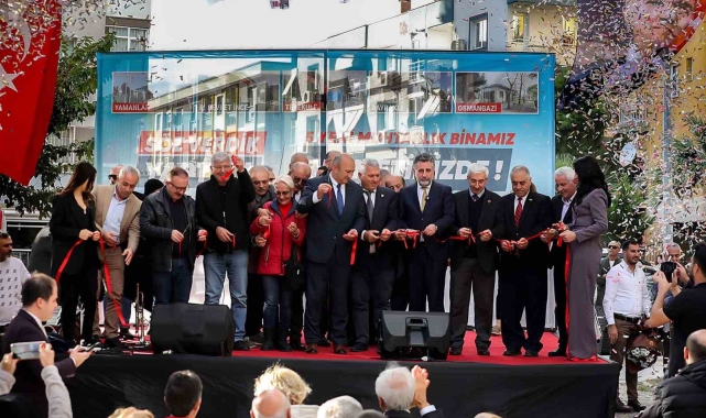 Bayraklı'da 5 yeni muhtarlık binası açıldı