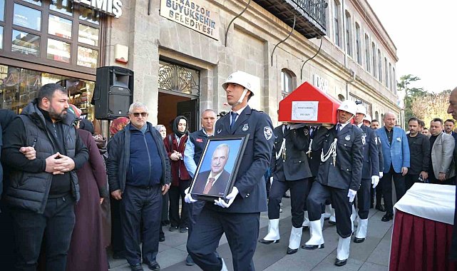 Belediye eski başkanlarından Niyazi Sürmen son yolculuğuna uğurlandı
