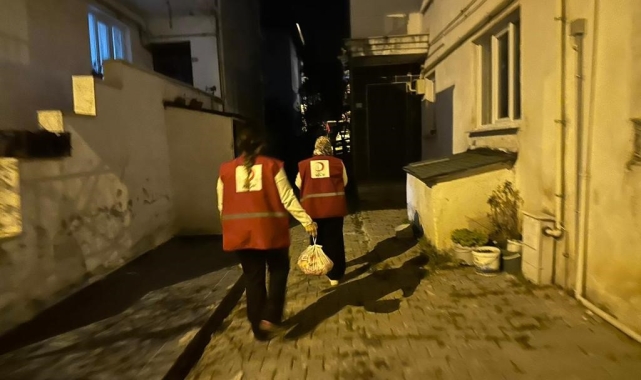 Bilecik'te Kızılay, ihtiyaç sahibi aileler ile bağışçılar arasında köprü olmaya devam ediyor