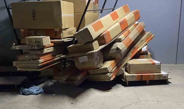 Bursa'da hafif ticari araç kamyonetle çapıştı: 1 yaralı
