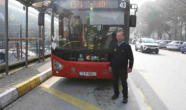 Büyükşehir'in şoförü rahatsızlanan yolcuyu hastaneye yetiştirdi