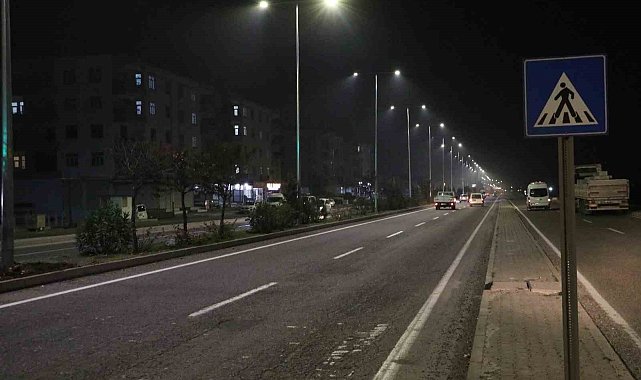 Çelikevler Mahallesi aydınlandı