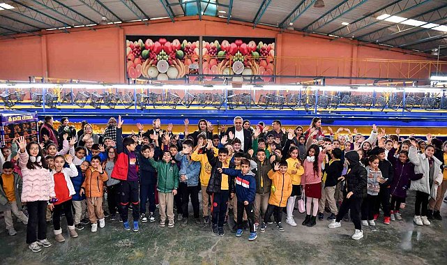 Çocuklar yerli malının tüketiciye ulaşma öyküsünü halde öğrendi
