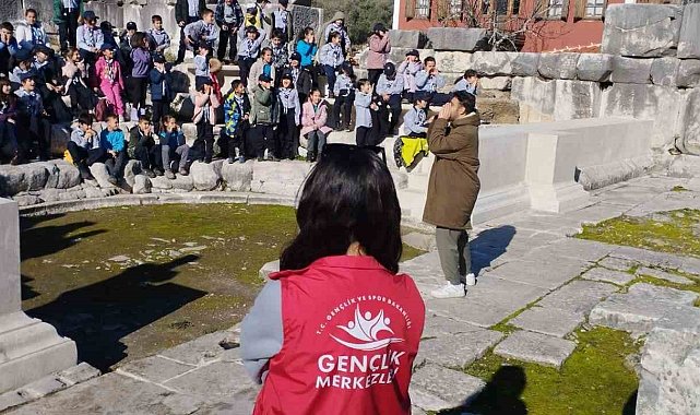Çocuklara tarihi alanda tiyatro çalışması gerçekleştirildi
