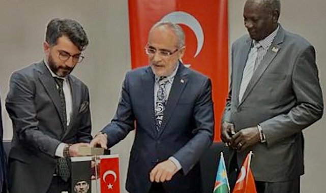 Cumhurbaşkanı Başdanışmanı Topçu Güney Sudan heyetini kabul etti