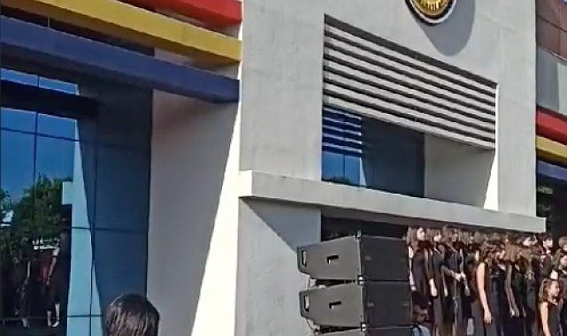 Cumhuriyet Bayramı'ndaki siyasi içerikli konuşmasıyla gündem olan öğretmen hakkında iş akdi feshi kararı