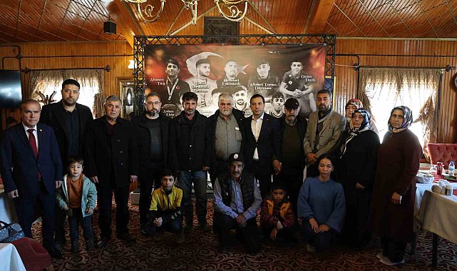 Deprem şehidi pehlivanların yakınlarına maddi destek