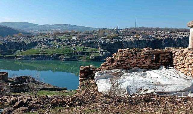 Dicle ilçesi ile köyleri yakınlaştıran köprü yapılmayı bekliyor