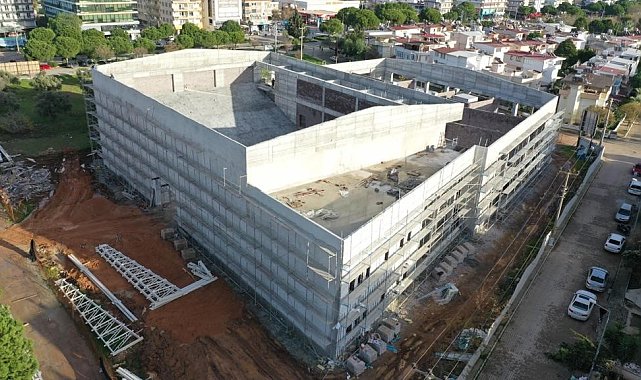 Didim'de Kültür Merkezi inşaatı devam ediyor