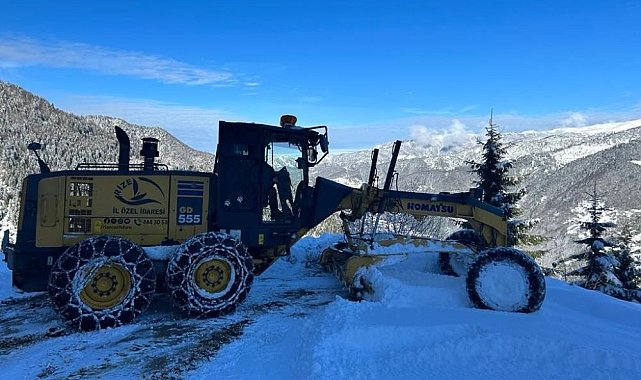 Doğu Karadeniz'de kar yağışı nedeniyle 367 köy yolu ulaşıma kapandı