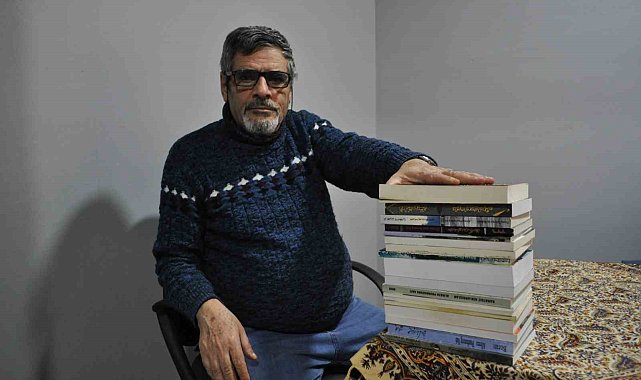 Dünyaca ünlü Türk şairi Şehriyar'ın öğrencisi sanatını Eskişehir'de devam ettiriyor