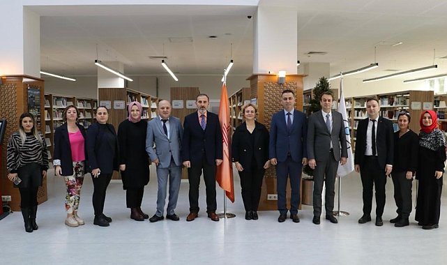 Durmuş Günay Kütüphanesi'ne erişilebilirlik bayrağı
