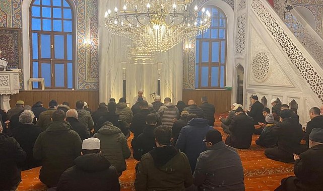 Düzce'de şehitler için Kur'an-ı Kerim okunup dua edildi