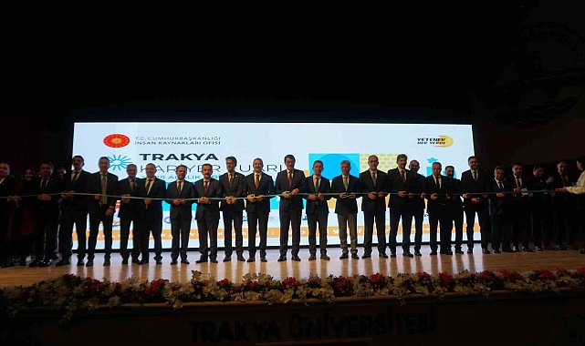 Edirne'nin ev sahipliğinde gerçekleştirilen "Trakya Kariyer Fuarı" açıldı