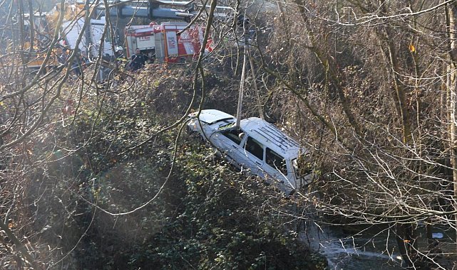 Emekli aylığını çekmek için evden çıkmıştı, dere yatağında otomobilde cesedi bulundu