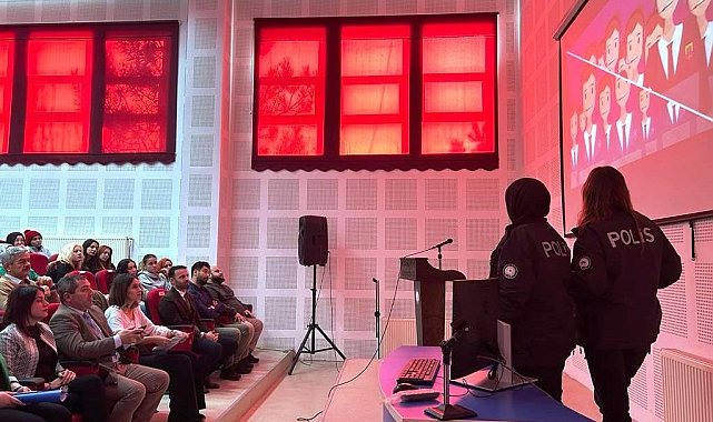 Emet MYO öğrencilerine KADES uygulaması tanıtıldı