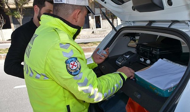 Erzurum'da 1 bin 993 sürücüye ceza kesildi