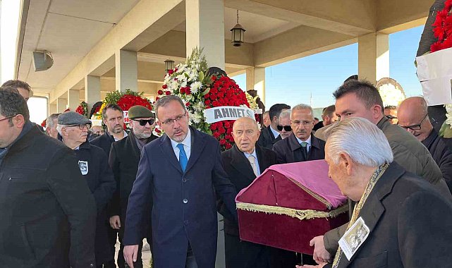 Eski TFF Başkanı Özdemir'in kız kardeşi son yolculuğuna uğurlandı