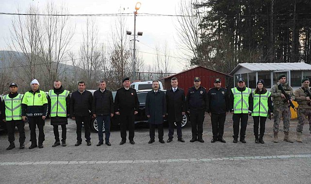 Eskişehir Valisi Aksoy yeni yıla görevi başında girecek olan personeli ziyaret etti