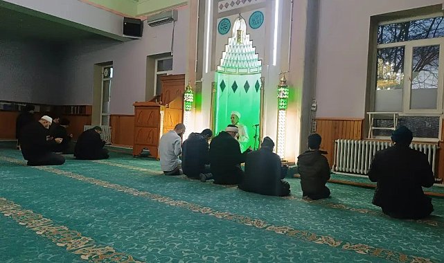 Eskişehir'de şehirler için Kur'an-ı Kerim okunup dua edildi