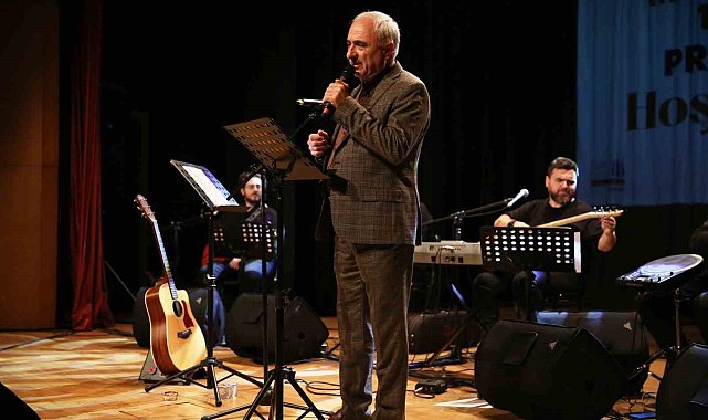 Eyüpsultan Belediyesi'nin halk oyunları kursuna yoğun ilgi