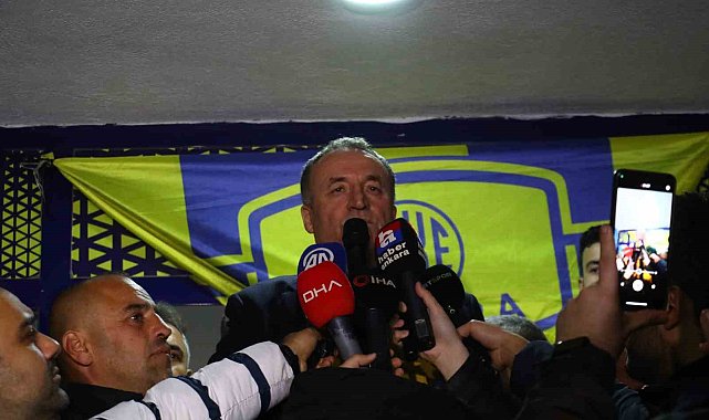 Faruk Koca: "Türkiye'deki şehitlerin gündemini aldığım için üzüntümü ifade etmek isterim"