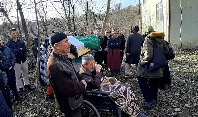 Feci kazada can veren kadın, gözyaşlarıyla toprağa verildi