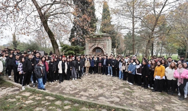Gençler Fatih'in son seferine çıktığı Hünkar Çayırı'nı gezdi