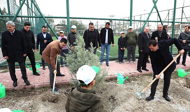 Hasan Kılca: "Yeşil alanlar şehirlerin kimliklerini oluşturuyor"