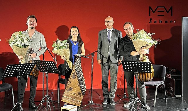 Her-Dem Trio 'Cumhuriyetin Müziği' ile hayran bıraktı
