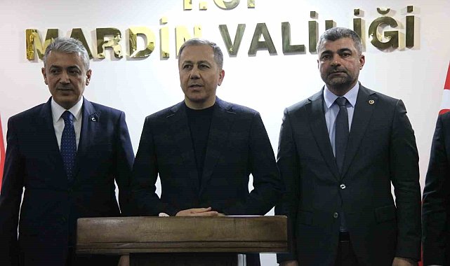 İçişleri Bakanı Yerlikaya: "Yeni yılı karşılayacağımız bu gece bütün arkadaşlarımızla beraber tedbirler aldık"