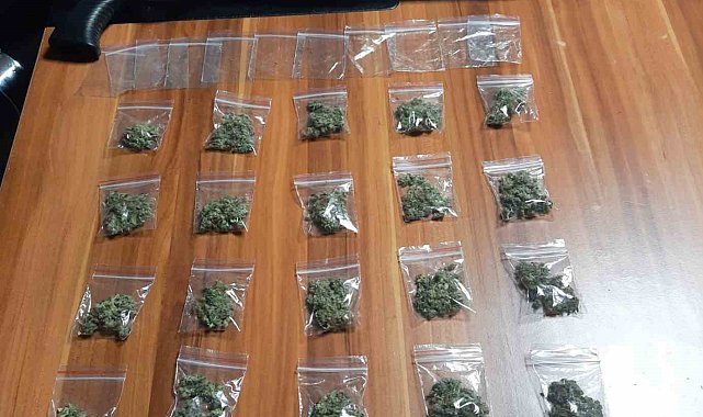 İzmir'de 1 zehir taciri tutuklandı