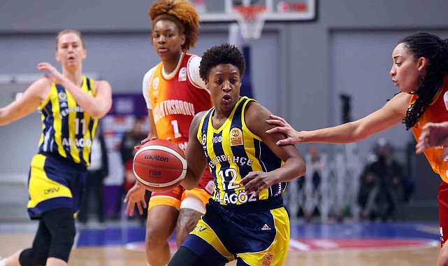 Kadın pota derbisi Fenerbahçe'nin