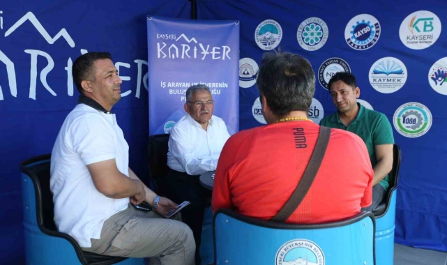 Kariyer Merkezi ile 4 bin 227 kişi iş buldu
