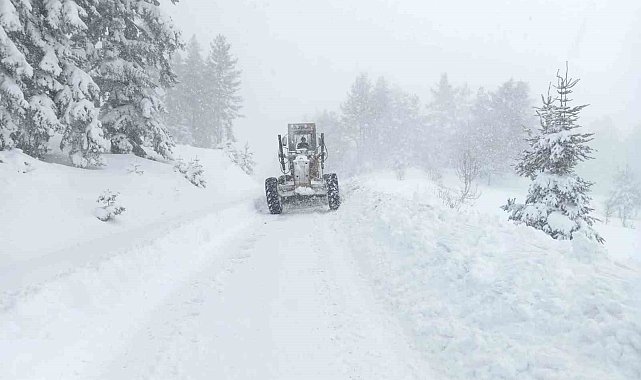 Kastamonu'da yolu kapalı köy sayısı 301'e düştü