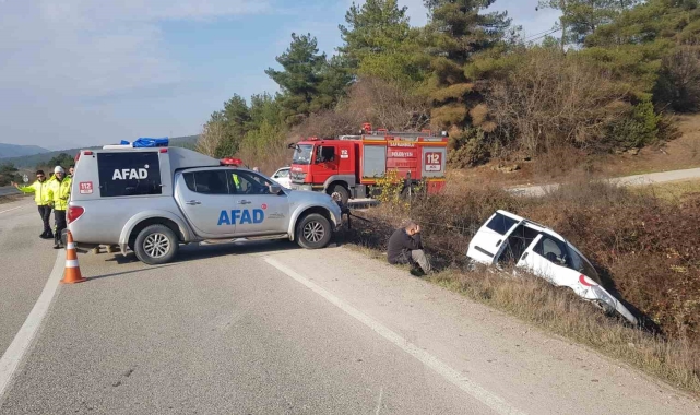 Kazada yaralanmasına rağmen annesinin cenazesi başında saatlerce bekledi