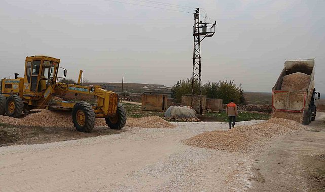 Kırsal mahallelerde üstyapı çalışması devam ediyor
